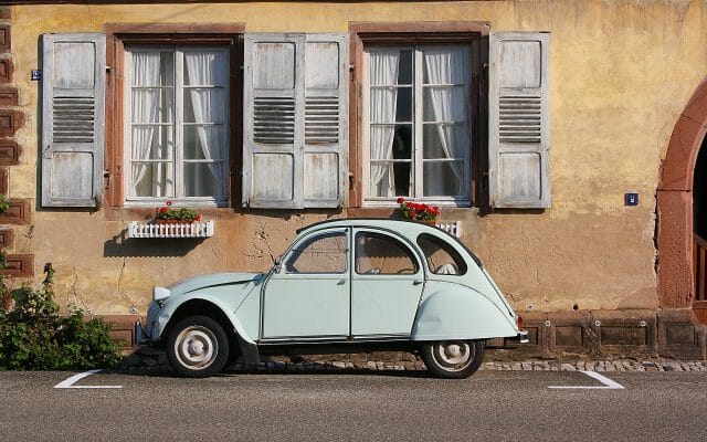 Jak bezpiecznie sprzedać samochód