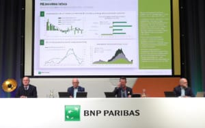 Marża odsetkowa banków szybuje. Jak długo jeszcze? Przedstawiciele BNP Paribas komentują