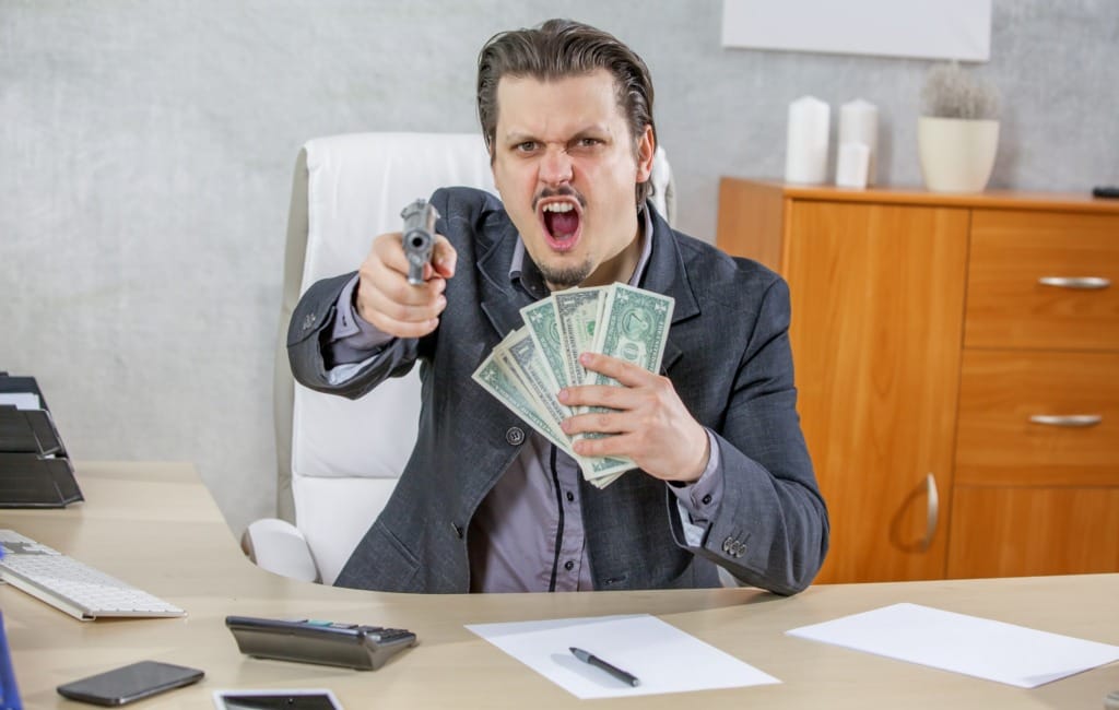 Co robić, gdy w BIK-u widnieje tajemniczy kredyt, którego nie zaciągaliście? „157 306 zł zaległości mi wisi” – pisze pan Artur. Sprawdzam co się dzieje