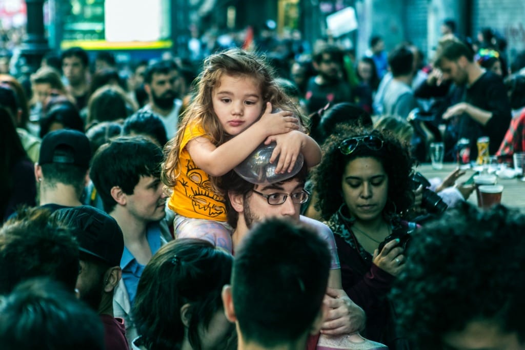 Protesty przeciw imigrantom? A Polska ostatnio jest „mistrzem Niemiec” w zarządzaniu imigracją! Te liczby pokazują, co powinniśmy dalej robić